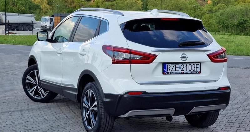 Nissan Qashqai cena 84300 przebieg: 37100, rok produkcji 2017 z Oświęcim małe 781